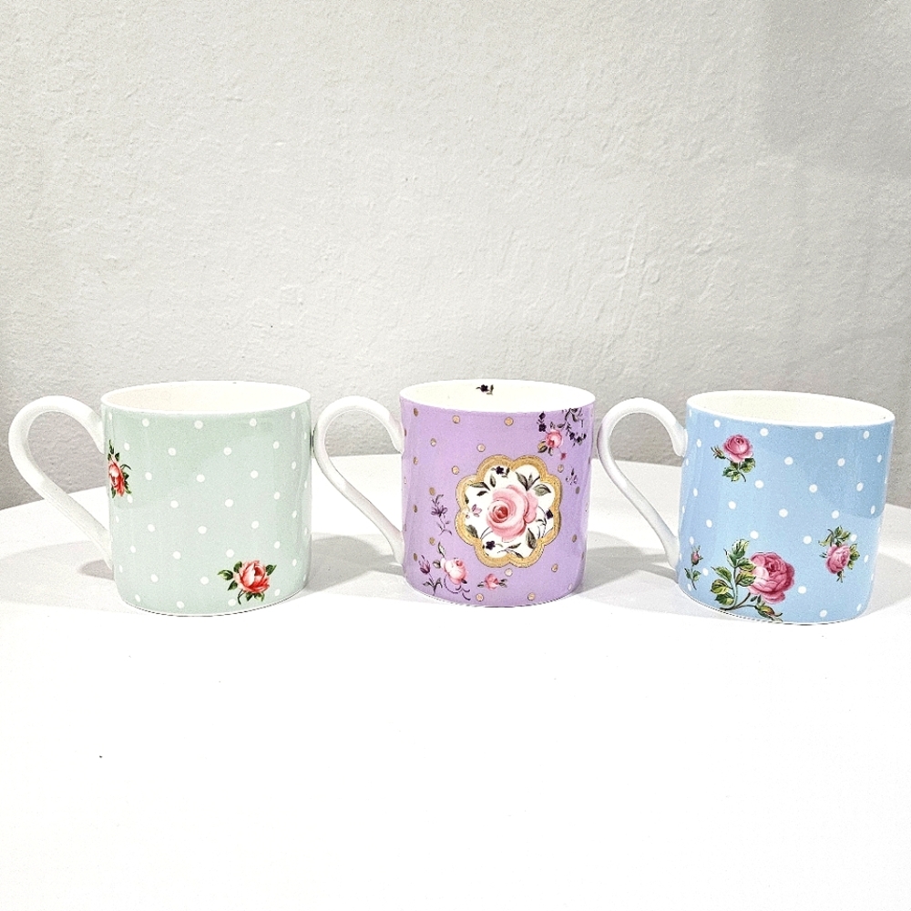 Royal Albert New Country Roses Tea Party Floral Polka Dot Mugs Set